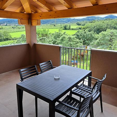 Posestvo Rouna - Winery And Apartments Vipava Bagian luar foto